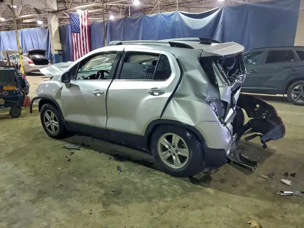 KL7CJPSB6JB663867 2018 CHEVROLET TRAX - Image 2