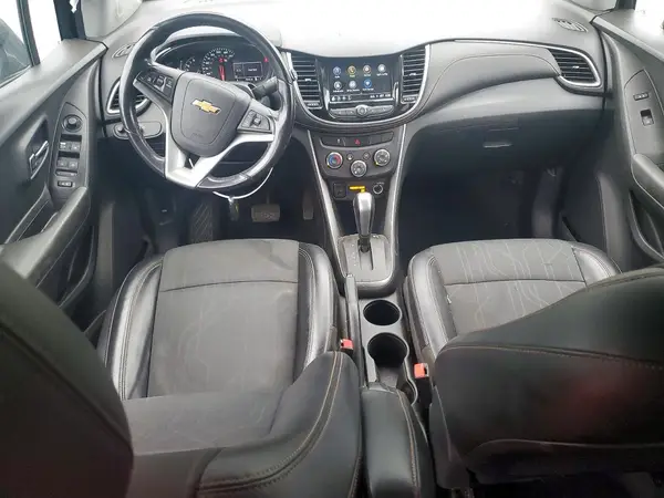 KL7CJPSB6JB684234 2018 CHEVROLET TRAX - Image 8