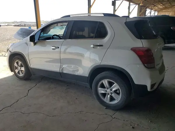 KL7CJPSB6KB745762 2019 CHEVROLET TRAX - Image 2