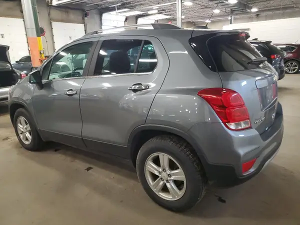 KL7CJPSB6KB812585 2019 CHEVROLET TRAX - Image 2