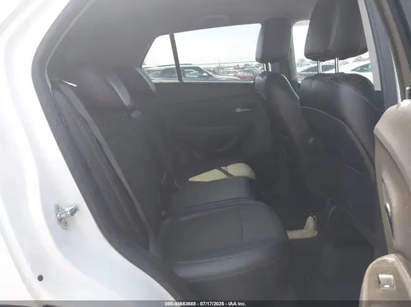 KL7CJPSB6KB826275 2019 CHEVROLET TRAX - Image 8