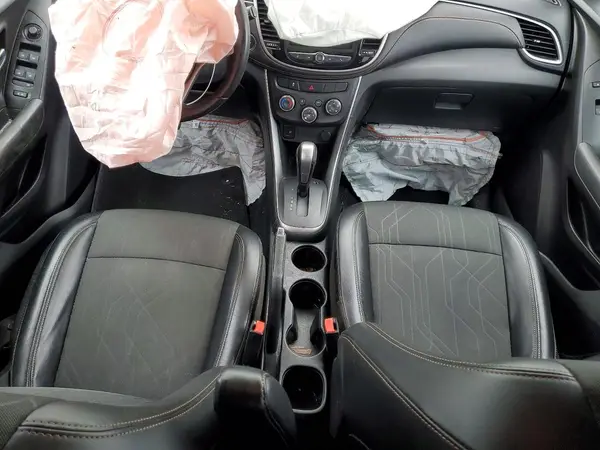 KL7CJPSB6KB829371 2019 CHEVROLET TRAX - Image 8