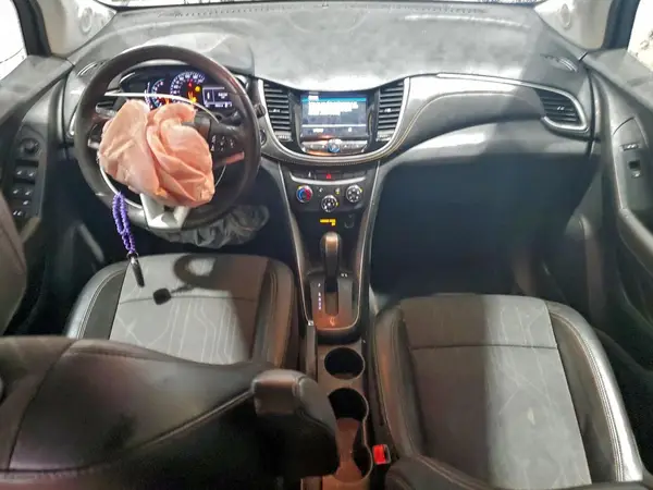 KL7CJPSB6KB839477 2019 CHEVROLET TRAX - Image 8