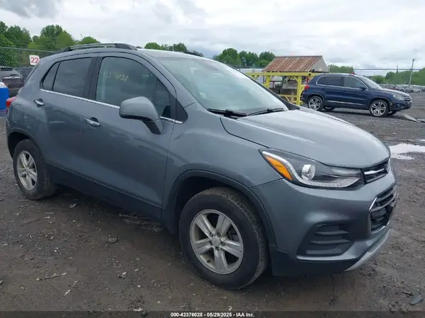 KL7CJPSB6KB877131 2019 CHEVROLET TRAX - Image 1