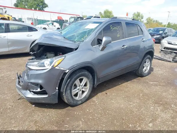 KL7CJPSB6KB896312 2019 CHEVROLET TRAX - Image 2