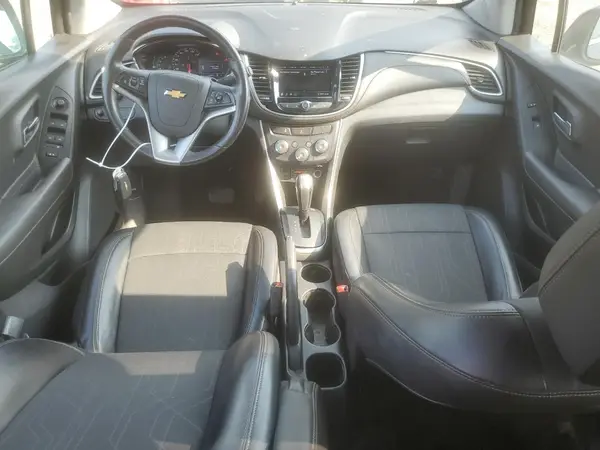 KL7CJPSB6KB897735 2019 CHEVROLET TRAX - Image 8