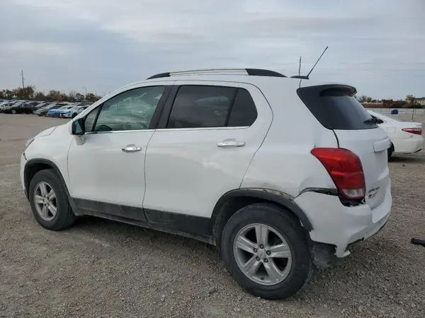 KL7CJPSB6KB905302 2019 CHEVROLET TRAX - Image 2