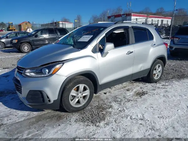KL7CJPSB6KB908040 2019 CHEVROLET TRAX - Image 2