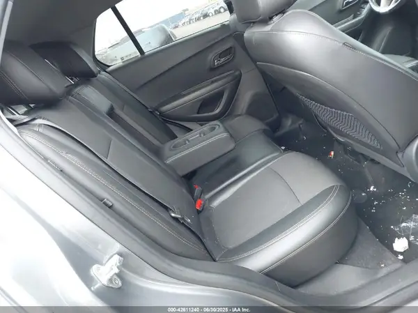 KL7CJPSB6KB924416 2019 CHEVROLET TRAX - Image 8