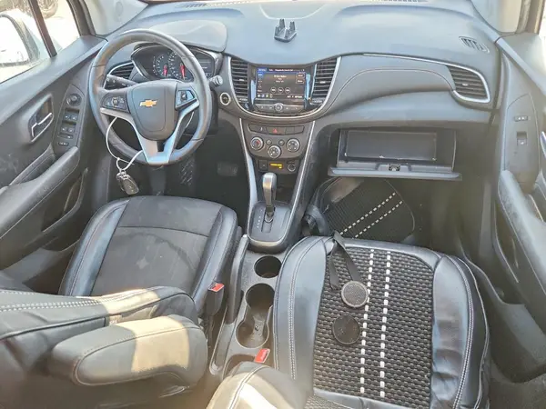 KL7CJPSB6LB032989 2020 CHEVROLET TRAX - Image 8