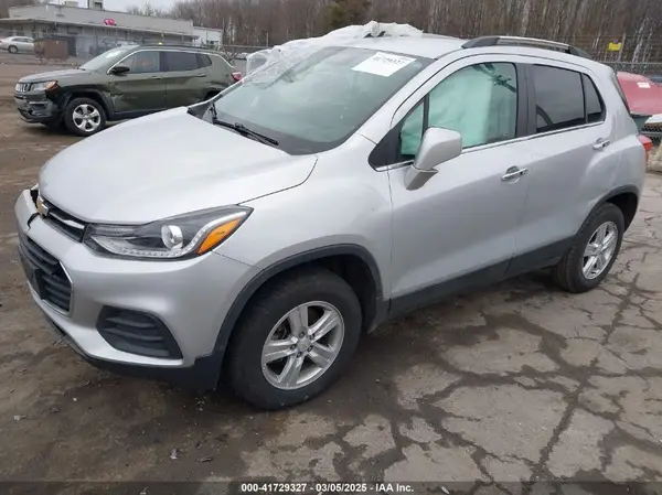 KL7CJPSB6LB040073 2020 CHEVROLET TRAX - Image 2