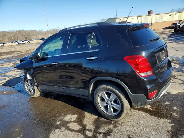 KL7CJPSB6LB067323 2020 CHEVROLET TRAX - Image 2