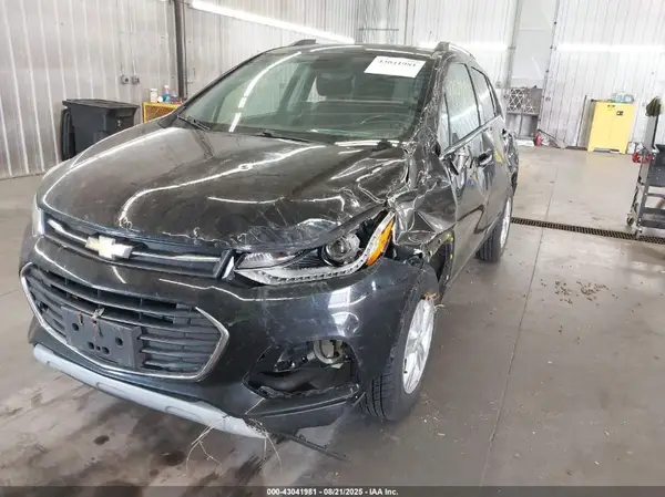 KL7CJPSB6LB079634 2020 CHEVROLET TRAX - Image 2