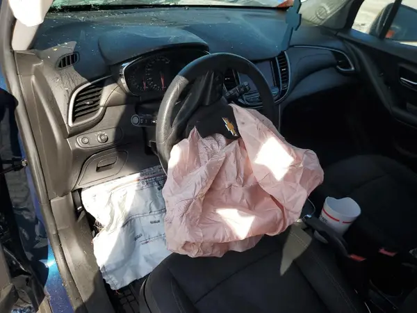 KL7CJPSB6LB326277 2020 CHEVROLET TRAX - Image 8