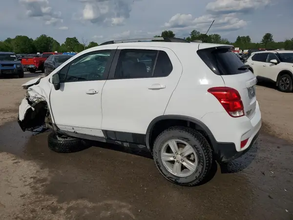 KL7CJPSB6MB307181 2021 CHEVROLET TRAX - Image 2
