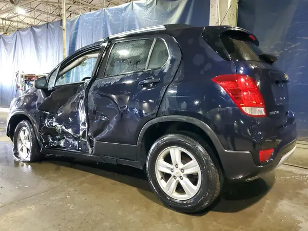 KL7CJPSB6MB315796 2021 CHEVROLET TRAX - Image 2
