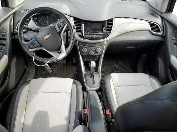 KL7CJPSB6MB318231 2021 CHEVROLET TRAX - Image 8