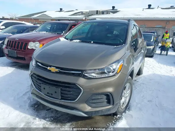 KL7CJPSB6MB319086 2021 CHEVROLET TRAX - Image 2