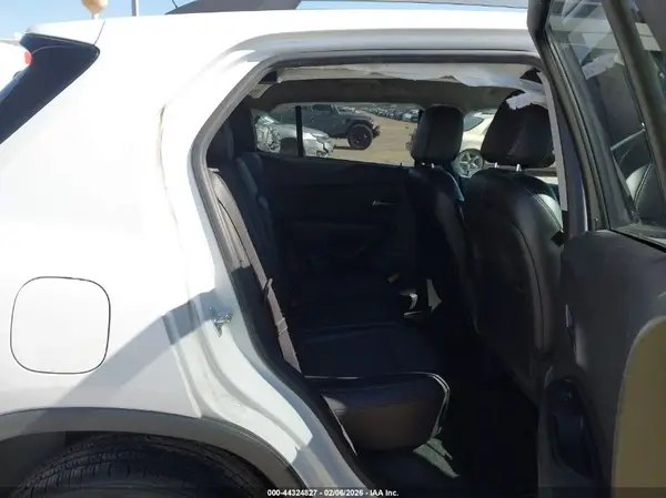 KL7CJPSB6MB321730 2021 CHEVROLET TRAX - Image 8