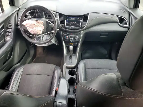 KL7CJPSB6MB323302 2021 CHEVROLET TRAX - Image 8