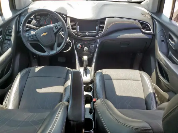 KL7CJPSB6MB325728 2021 CHEVROLET TRAX - Image 8