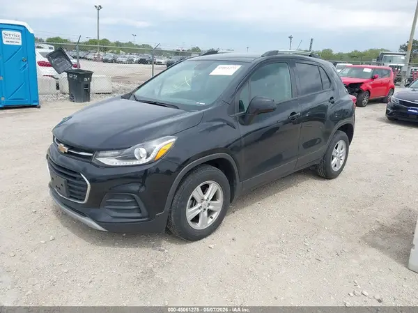 KL7CJPSB6MB326605 2021 CHEVROLET TRAX - Image 2