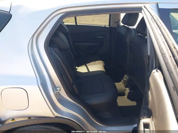 KL7CJPSB6MB339502 2021 CHEVROLET TRAX - Image 8