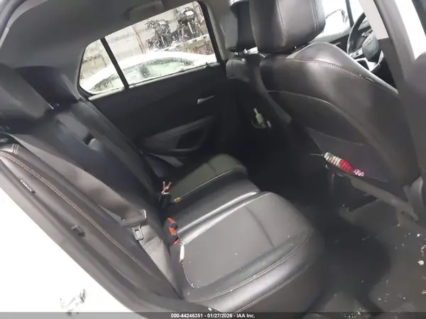KL7CJPSB6MB344215 2021 CHEVROLET TRAX - Image 8