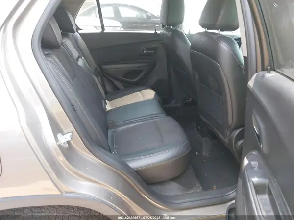KL7CJPSB6MB347213 2021 CHEVROLET TRAX - Image 8