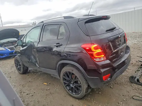 KL7CJPSB6MB356431 2021 CHEVROLET TRAX - Image 2