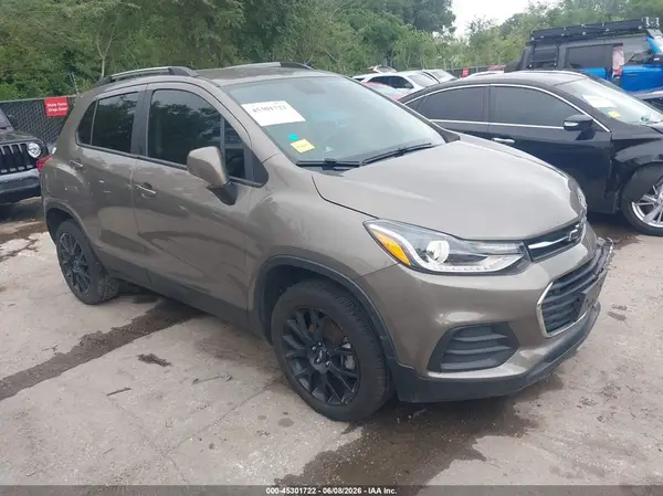 KL7CJPSB6MB358339 2021 CHEVROLET TRAX - Image 1