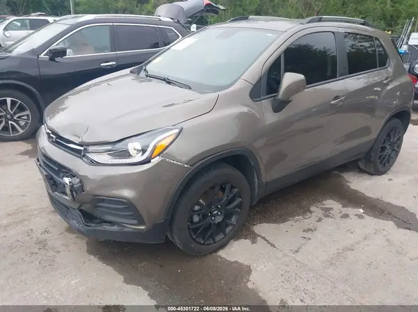 KL7CJPSB6MB358339 2021 CHEVROLET TRAX - Image 2