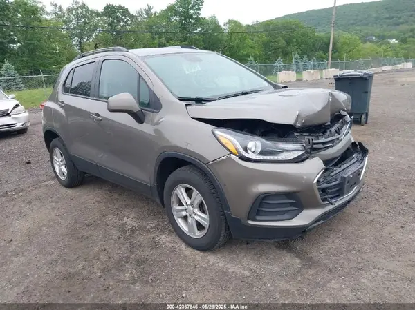 KL7CJPSB6MB358552 2021 CHEVROLET TRAX - Image 1