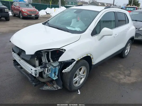 KL7CJPSB7GB581218 2016 CHEVROLET TRAX - Image 2