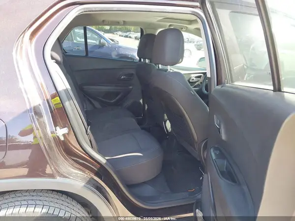 KL7CJPSB7GB587455 2016 CHEVROLET TRAX - Image 8