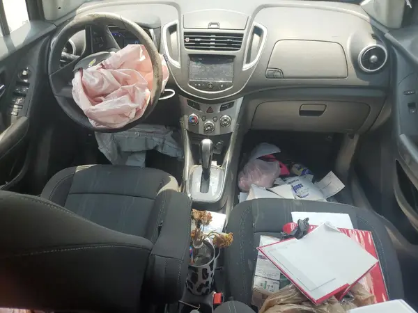 KL7CJPSB7GB613598 2016 CHEVROLET TRAX - Image 8