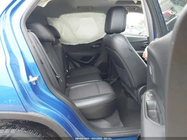 KL7CJPSB7GB687832 2016 CHEVROLET TRAX - Image 8