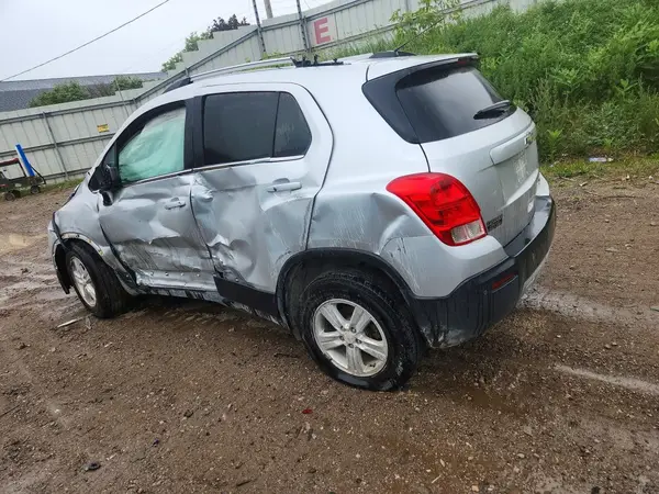 KL7CJPSB7GB759998 2016 CHEVROLET TRAX - Image 2