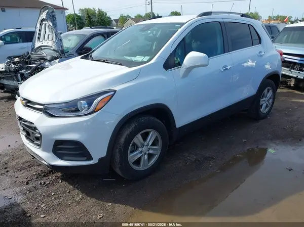 KL7CJPSB7HB183282 2017 CHEVROLET TRAX - Image 2