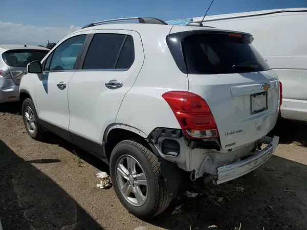 KL7CJPSB7JB601992 2018 CHEVROLET TRAX - Image 2