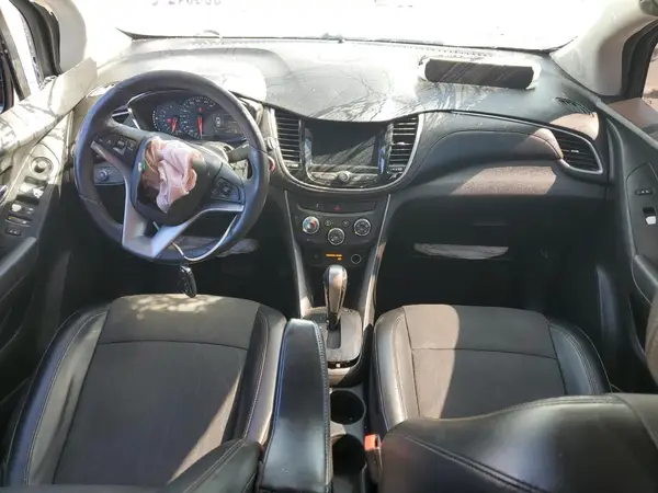 KL7CJPSB7JB611907 2018 CHEVROLET TRAX - Image 8