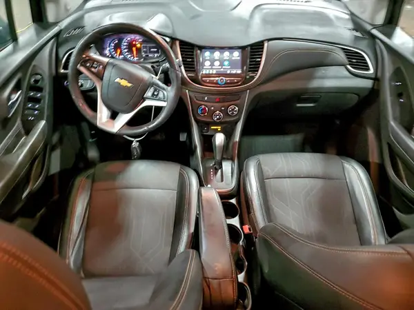 KL7CJPSB7JB618467 2018 CHEVROLET TRAX - Image 8