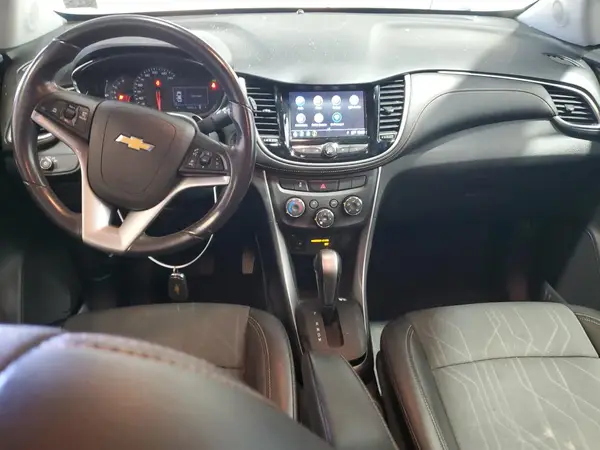 KL7CJPSB7JB666020 2018 CHEVROLET TRAX - Image 8