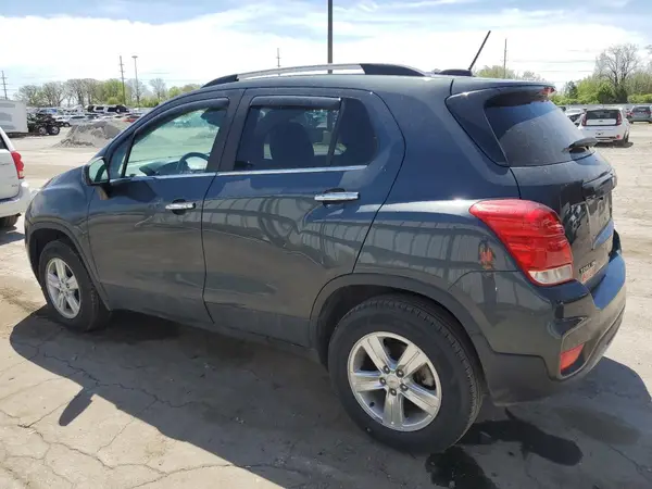 KL7CJPSB7JB686798 2018 CHEVROLET TRAX - Image 2