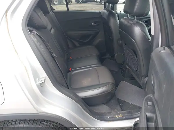 KL7CJPSB7JB711991 2018 CHEVROLET TRAX - Image 8