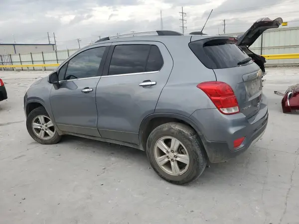 KL7CJPSB7KB725939 2019 CHEVROLET TRAX - Image 2