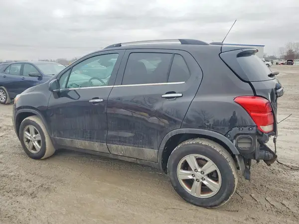 KL7CJPSB7KB747715 2019 CHEVROLET TRAX - Image 2