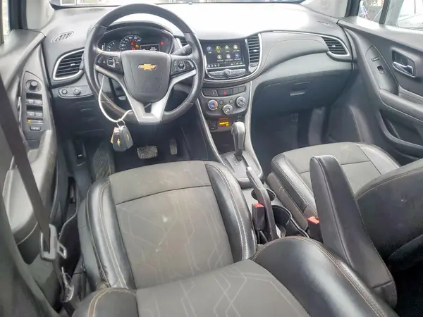 KL7CJPSB7KB747715 2019 CHEVROLET TRAX - Image 8