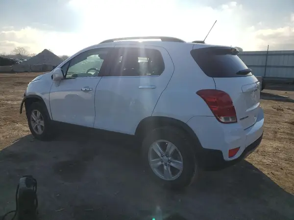 KL7CJPSB7KB751523 2019 CHEVROLET TRAX - Image 2