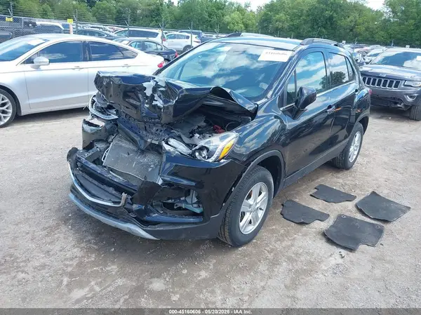 KL7CJPSB7KB775160 2019 CHEVROLET TRAX - Image 2